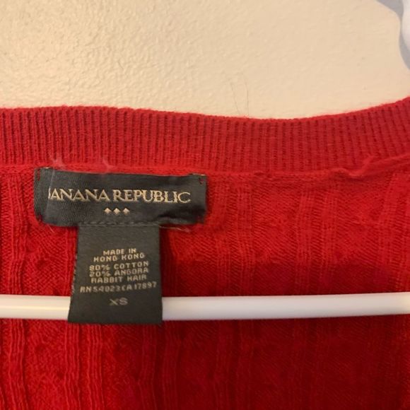 Banana Republic red formed long sleeved pullover - Picture 2 of 5